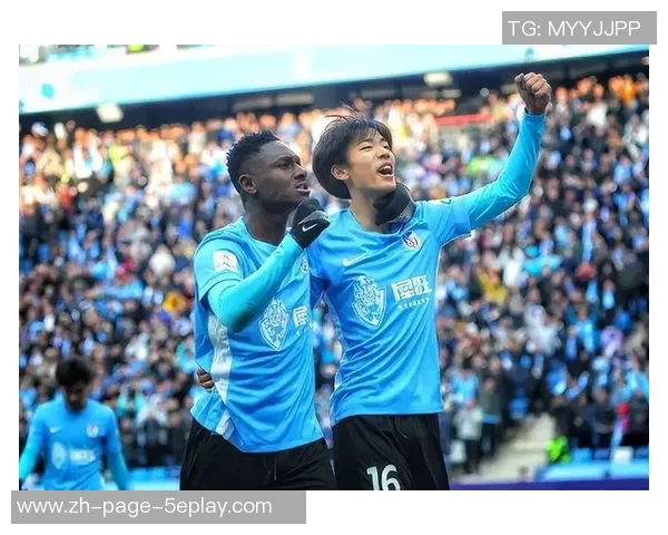 马莱莱助攻与进球助力19岁小将大连队以2比0战胜对手